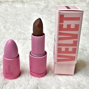 New in box Jeffree Star Velvet Trap Matte Lipstick Dominatrix Full Size brown